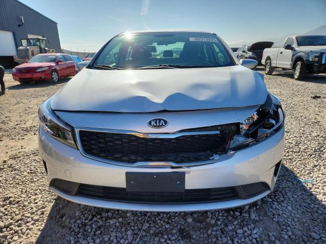 Photo 5 from auction – 2018 KIA FORTE LX with VIN 3KPFL4A72JE239854