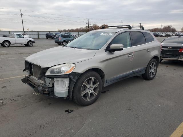 VOLVO XC60 T6 2011 with VIN YV4902DZ4B2208639 - Photo from auction