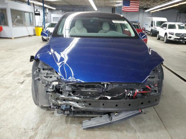 Photo 5 from auction – 2018 TESLA MODEL X with VIN 5YJXCDE26JF141374