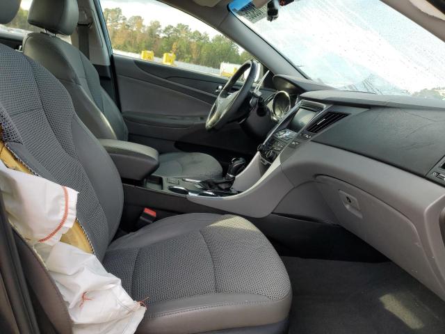 Photo 10 from auction – 2013 HYUNDAI SONATA SE with VIN 5NPEC4AB2DH752733
