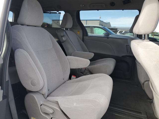 Photo 11 from auction – 2016 TOYOTA SIENNA LE with VIN 5TDKK3DC0GS712542