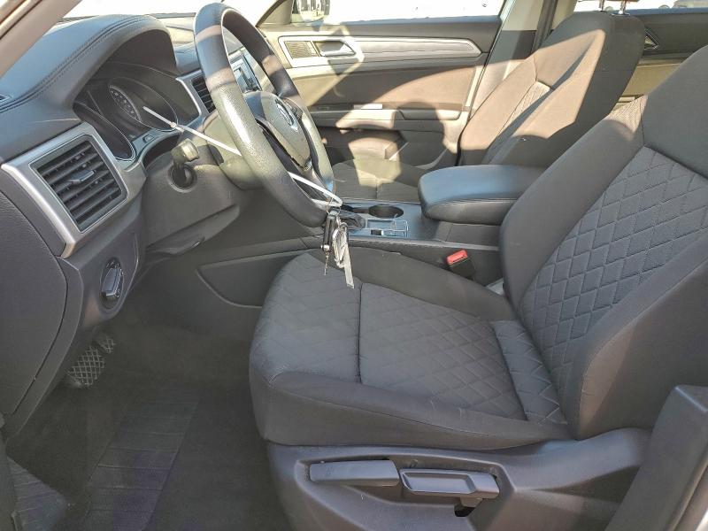 Photo 7 from auction – 2018 VOLKSWAGEN ATLAS S with VIN 1V2AP2CA1JC598596