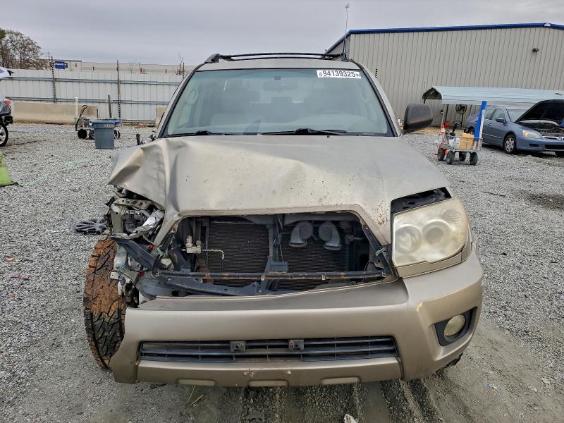 Photo 5 from auction – 2006 TOYOTA 4RUNNER SR with VIN JTEBU14R360091068