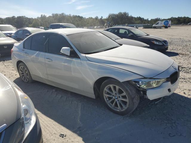 Zdjęcie 4 z aukcji – 2018 BMW 320 I z VIN WBA8E1G59JNU91293