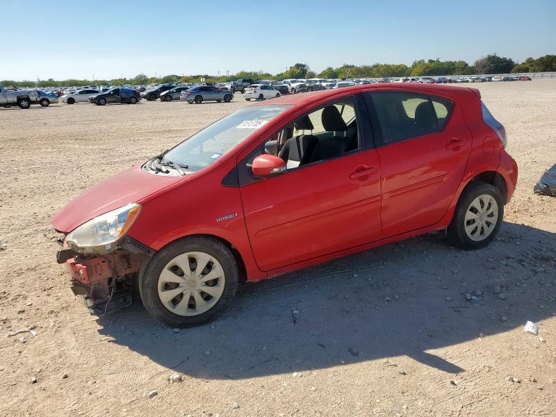 TOYOTA PRIUS C 2014 with VIN JTDKDTB3XE1566545 - Photo from auction