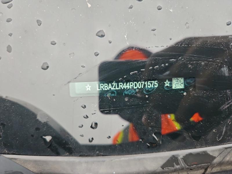 Photo 14 from auction – 2023 BUICK ENVISION P with VIN LRBAZLR44PD071575