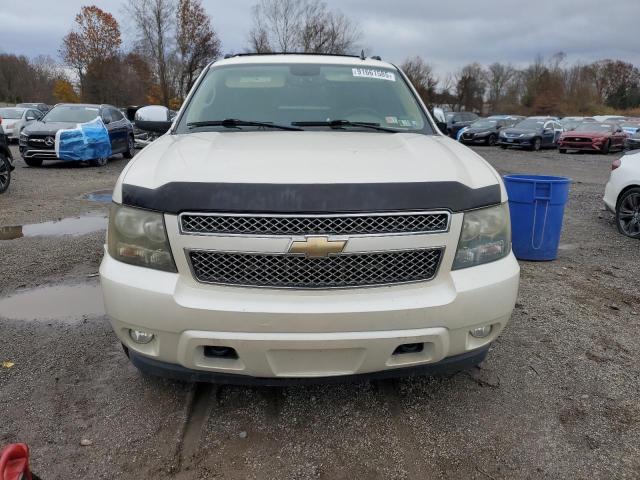 Photo 5 from auction – 2011 CHEVROLET AVALANCHE with VIN 3GNTKGE35BG342388