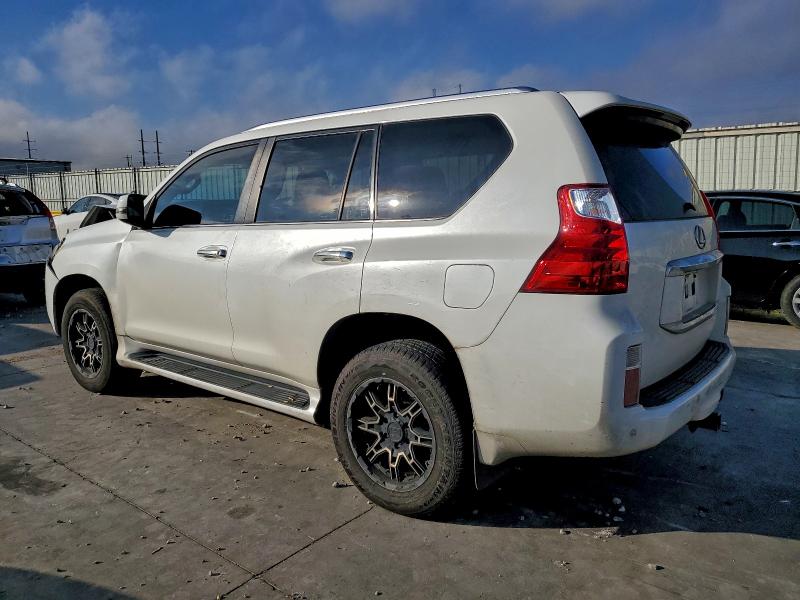 Photo 2 from auction – 2011 LEXUS GX 460 with VIN JTJBM7FX3B5030350