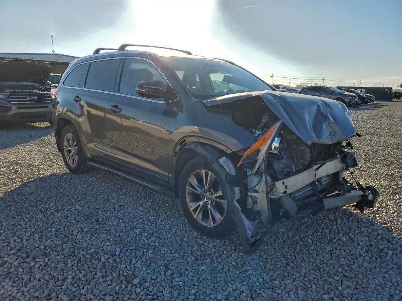 Photo 4 from auction – 2015 TOYOTA HIGHLANDER with VIN 5TDJKRFH1FS085534
