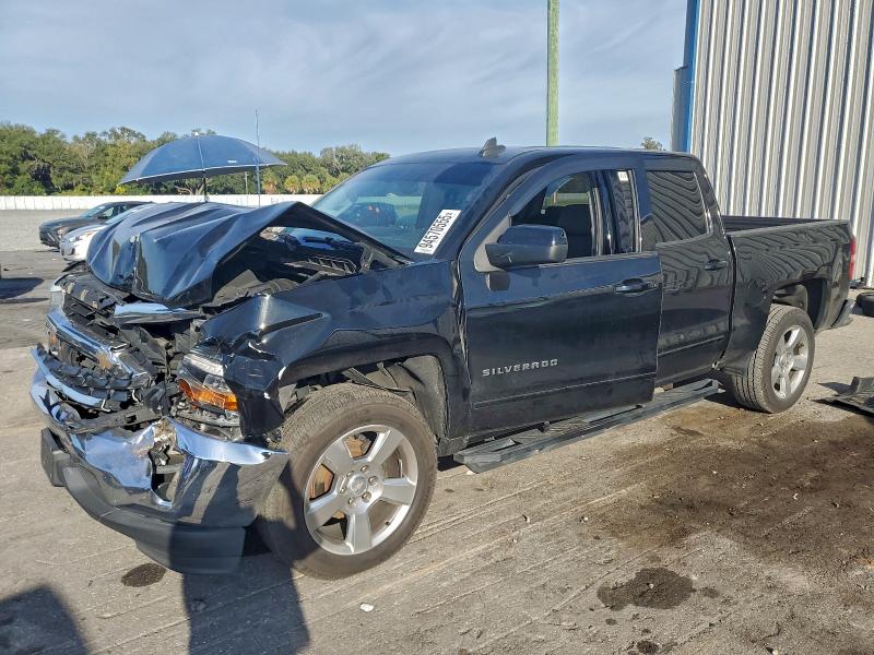 CHEVROLET SILVERADO 2018 with VIN 3GCPCREC9JG645806 - Photo from auction