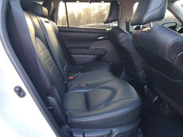 Photo 11 from auction – 2021 TOYOTA HIGHLANDER with VIN 5TDGBRCHXMS515010