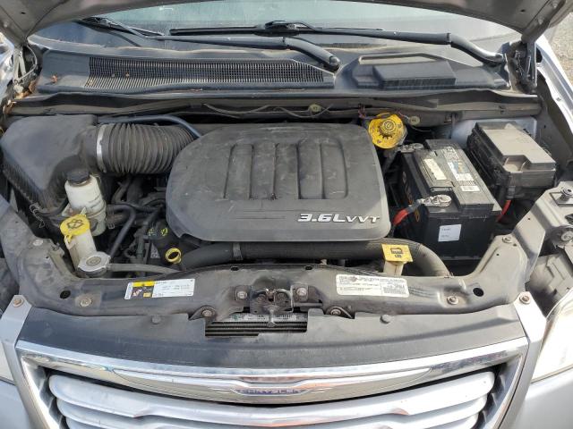 Photo 12 from auction – 2016 CHRYSLER TOWN & COU with VIN 2C4RC1BG2GR294953