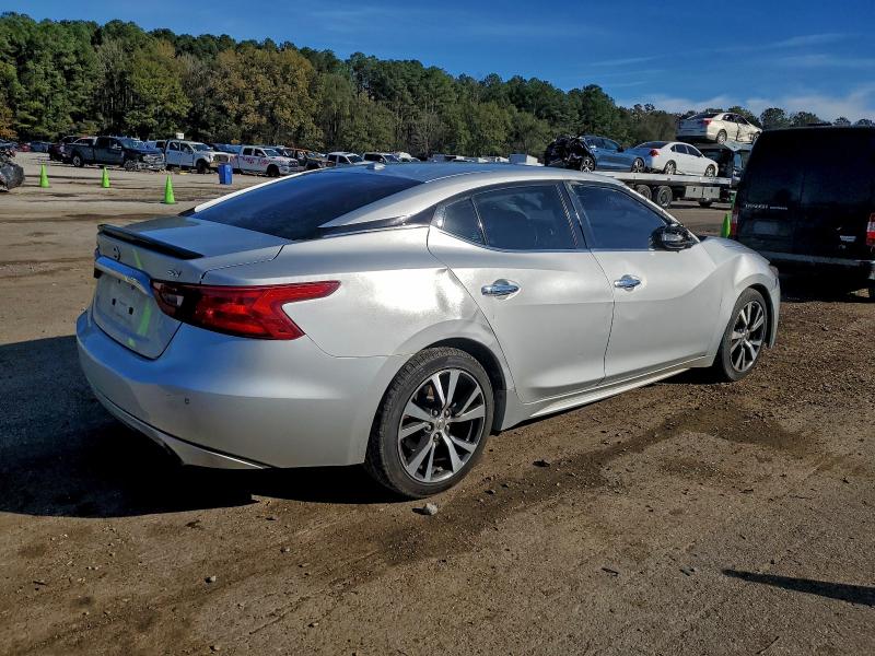 Photo 3 from auction – 2017 NISSAN MAXIMA with VIN 1N4AA6AP4HC387183