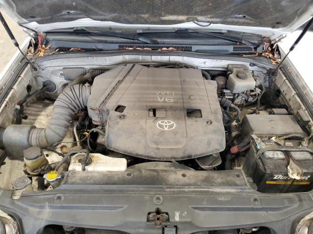 Photo 12 from auction – 2004 TOYOTA 4RUNNER SR with VIN JTEZU14R048012937