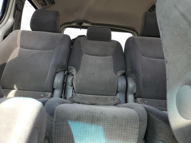 Photo 10 from auction – 2010 TOYOTA SIENNA CE with VIN 5TDKK4CC7AS337280