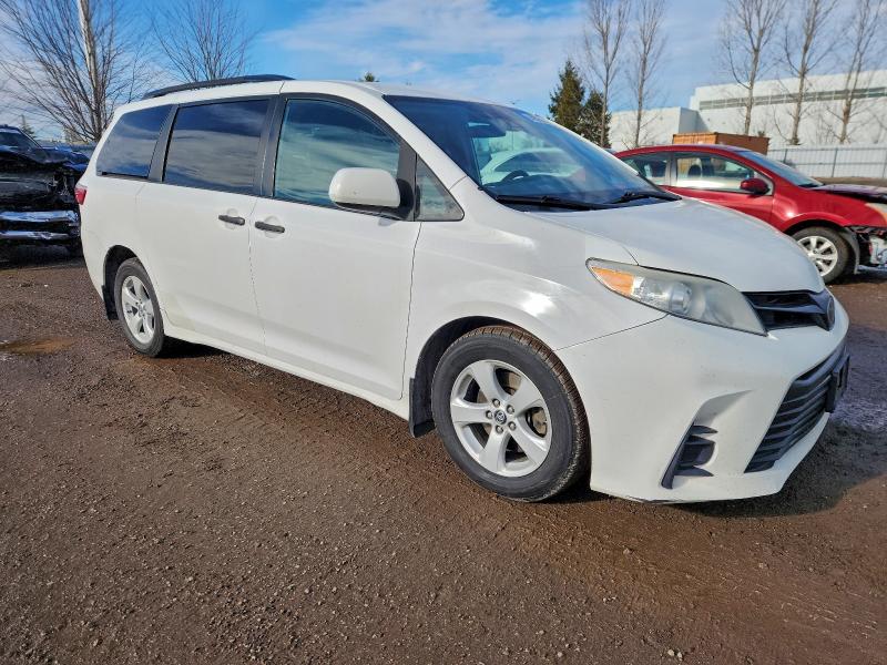 Photo 4 from auction – 2019 TOYOTA SIENNA with VIN 5TDZZ3DC7KS973377