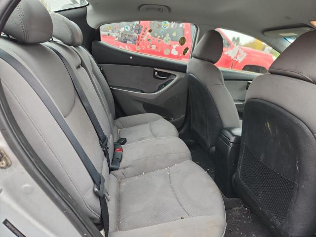 Photo 11 from auction – 2011 HYUNDAI ELANTRA GL with VIN 5NPDH4AE5BH004238