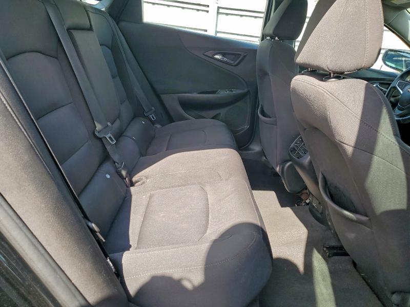 Photo 10 from auction – 2018 CHEVROLET MALIBU with VIN 1G1ZD5ST7JF153742