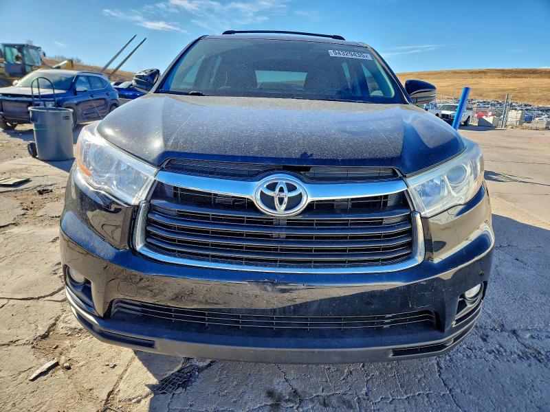 Photo 5 from auction – 2014 TOYOTA HIGHLANDER with VIN 5TDZKRFH6ES016520