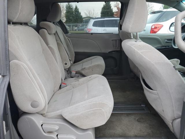 Photo 11 from auction – 2017 TOYOTA SIENNA LE with VIN 5TDKZ3DC5HS876754