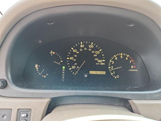 Photo 9 from auction – 2002 LEXUS RX 300 with VIN JTJHF10U920246667