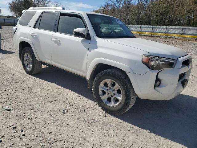 Photo 4 from auction – 2017 TOYOTA 4RUNNER SR with VIN JTEZU5JR8H5148767