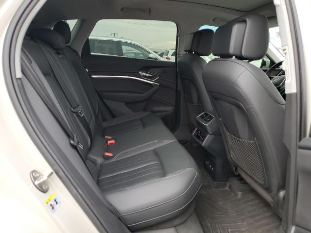 Photo 11 from auction – 2019 AUDI E-TRON PRE with VIN WA1LAAGEXKB024633