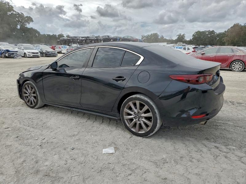 Photo 2 from auction – 2021 MAZDA 3 SELECT with VIN 3MZBPABL7MM200150