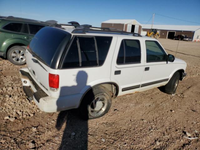 Photo 3 from auction – 2001 CHEVROLET BLAZER with VIN 1GNDT13W312190971