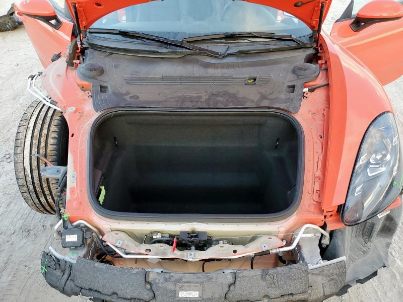 Photo 11 from auction – 2018 PORSCHE BOXSTER with VIN WP0CA2A8XJS210217