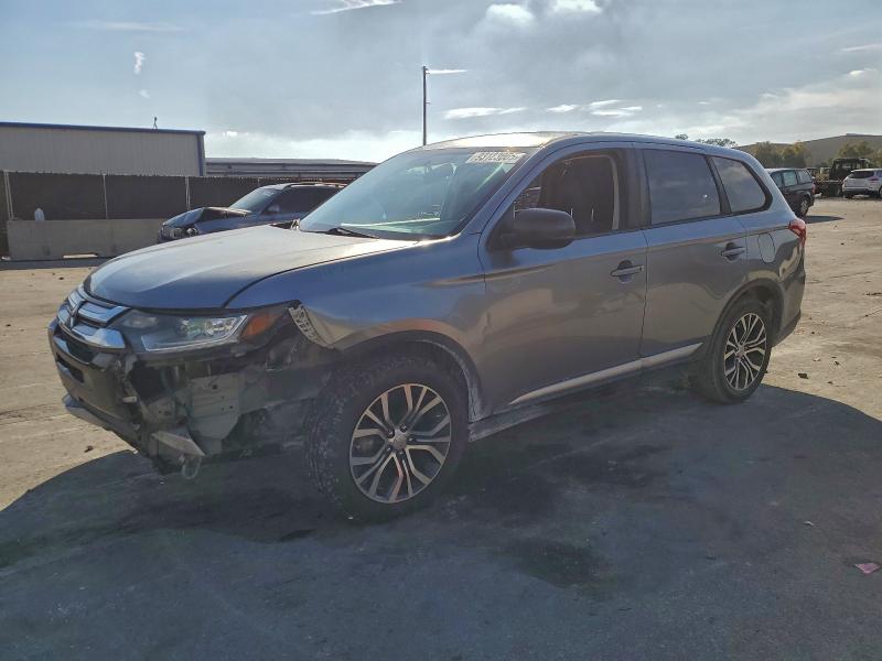 MITSUBISHI OUTLANDER 2017 with VIN JA4AD2A39HZ014946 - Photo from auction