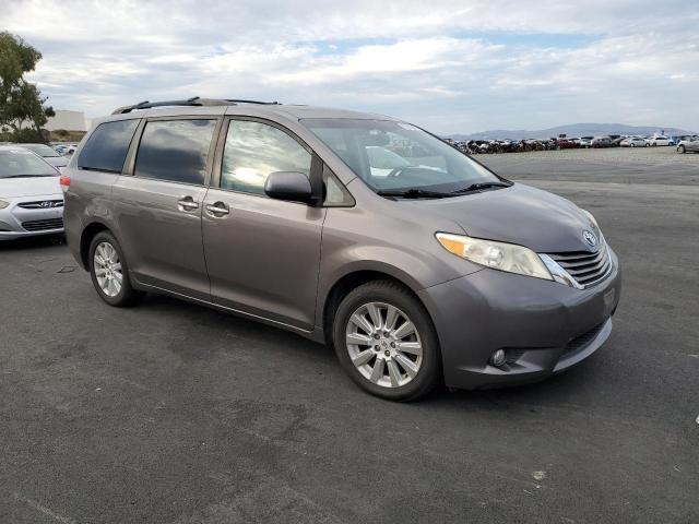 Photo 4 from auction – 2012 TOYOTA SIENNA XLE with VIN 5TDDK3DC9CS030701
