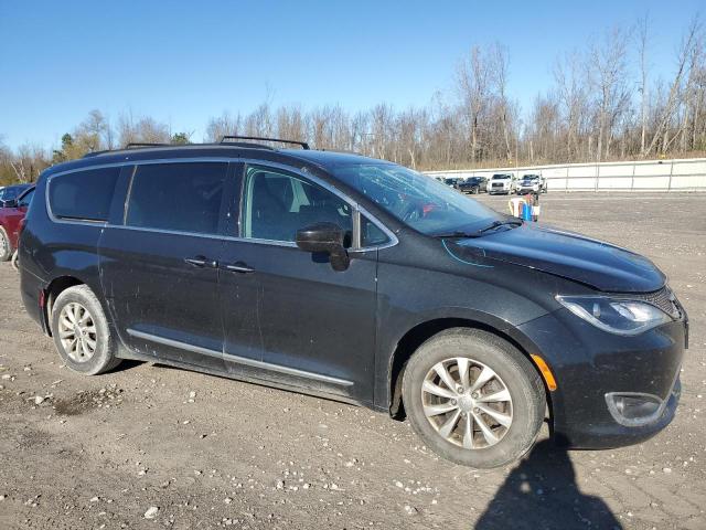 Photo 4 from auction – 2017 CHRYSLER PACIFICA T with VIN 2C4RC1BG4HR590980