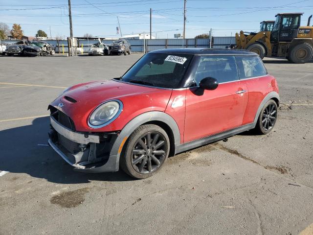 MINI COOPER S 2015 with VIN WMWXP7C5XF2A38441 - Photo from auction
