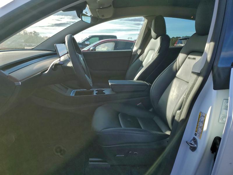 Photo 7 from auction – 2022 TESLA MODEL Y with VIN 7SAYGDEE2NF425919