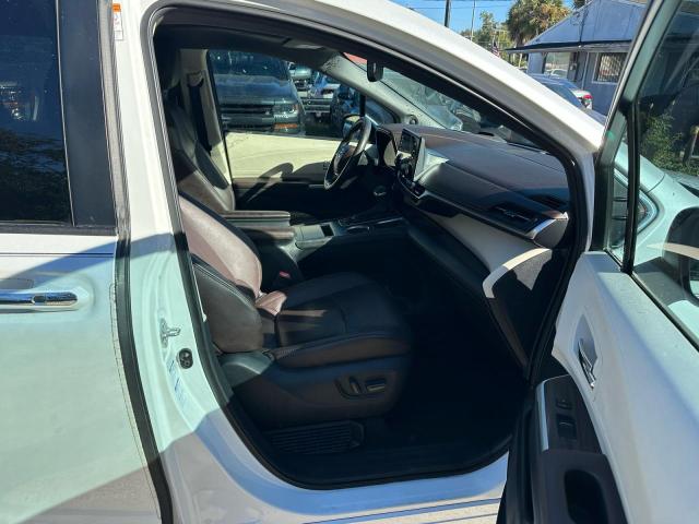Photo 5 from auction – 2022 TOYOTA SIENNA LIM with VIN 5TDESKFC5NS046070