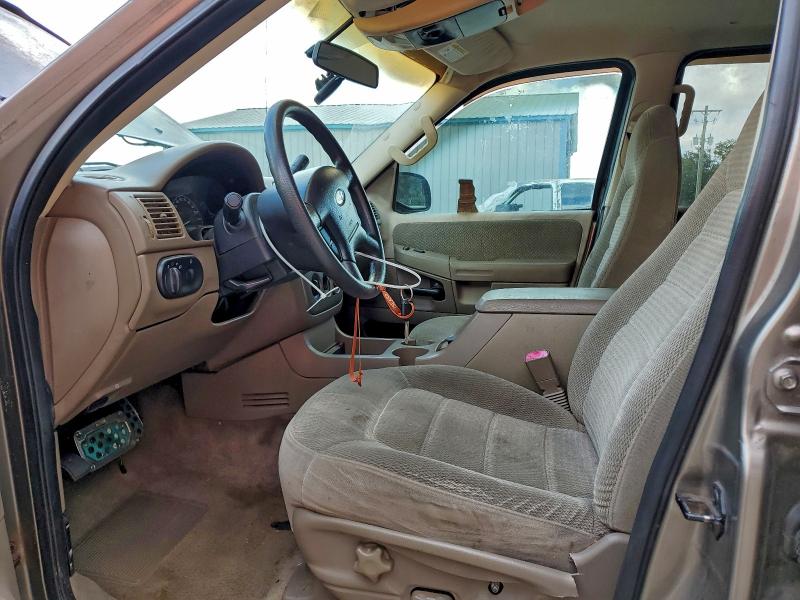 Photo 7 from auction – 2002 FORD EXPLORER X with VIN 1FMZU63E62UA73824