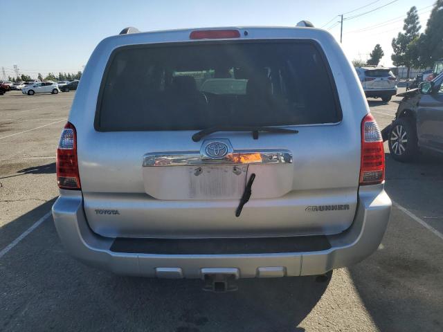 صورة رقم 6 من المزاد - 2006 TOYOTA 4RUNNER SR مع VIN JTEBU14RX68065312