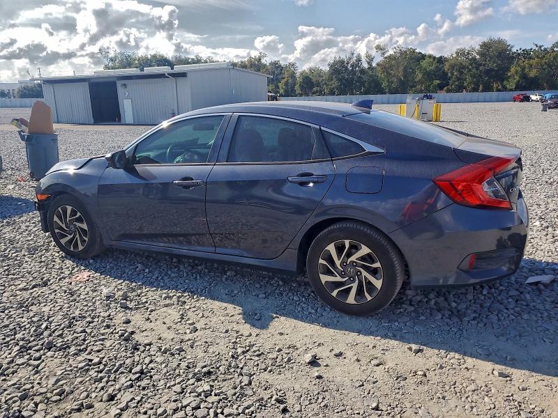Photo 2 from auction – 2017 HONDA CIVIC EX with VIN 19XFC2F89HE047895