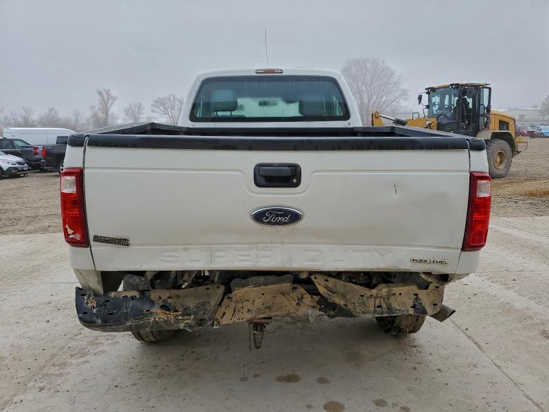 Foto 6 de la subasta – 2015 FORD F350 SUPER con VIN 1FTRF3B68FEB12291