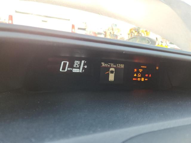 Photo 9 from auction – 2015 TOYOTA PRIUS C with VIN JTDKDTB3XF1098768