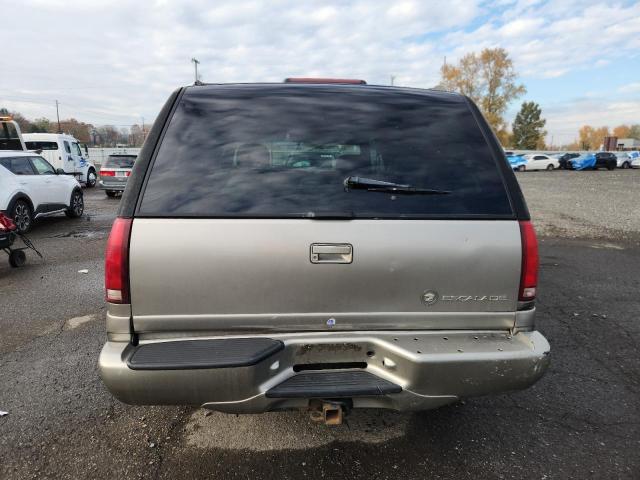 Photo 6 from auction – 2000 CADILLAC ESCALADE L with VIN 1GYEK63R8YR222834