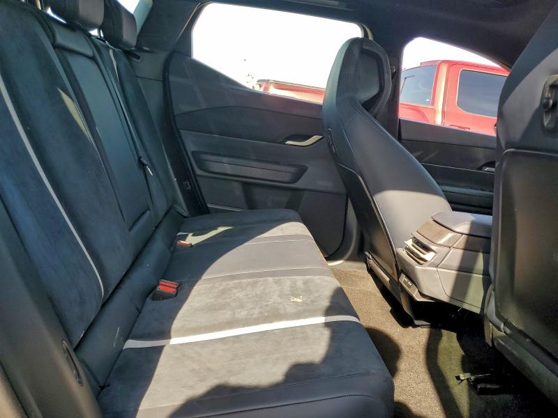 Photo 11 from auction – 2023 FISKER AUTOMOTIVE OCEAN with VIN VCF1ZBU22PG003341