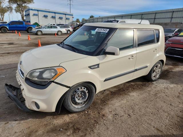KIA SOUL 2012 con VIN KNDJT2A59C7464224 - Foto de la subasta