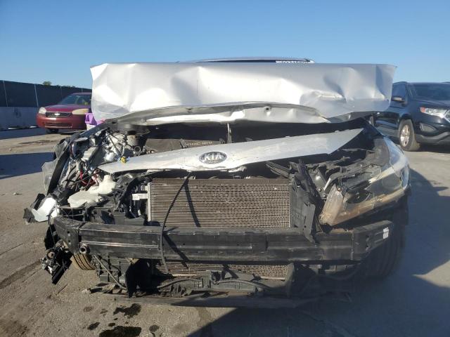 Photo 5 from auction – 2017 KIA FORTE LX with VIN 3KPFK4A71HE117399