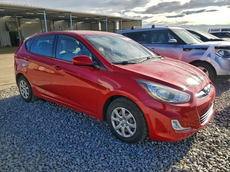 Photo 4 from auction – 2014 HYUNDAI ACCENT with VIN KMHCT5AE5EU157627