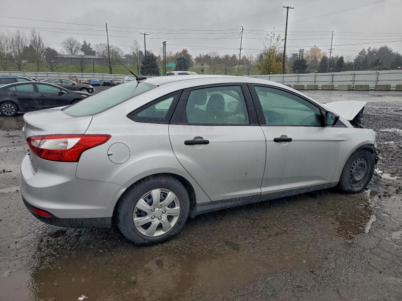 Photo 3 from auction – 2014 FORD FOCUS S with VIN 1FADP3E2XEL350109