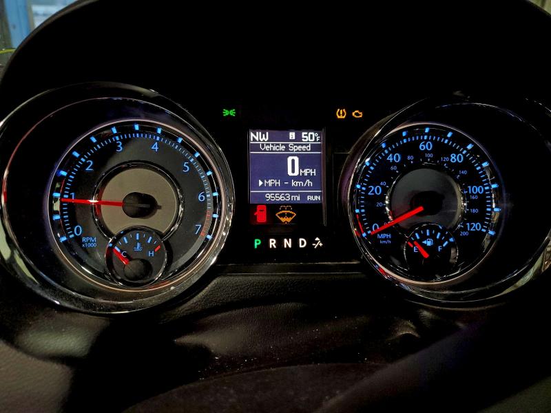 Photo 9 from auction – 2013 CHRYSLER TOWN & COU with VIN 2C4RC1BG8DR793784