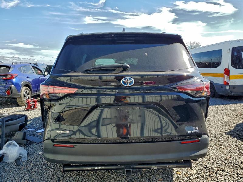 Photo 6 from auction – 2021 TOYOTA SIENNA LE with VIN 5TDBRKECXMS032034