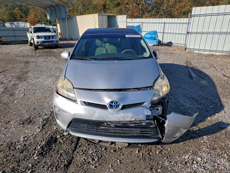 Photo 5 from auction – 2014 TOYOTA PRIUS with VIN JTDKN3DU2E1778293